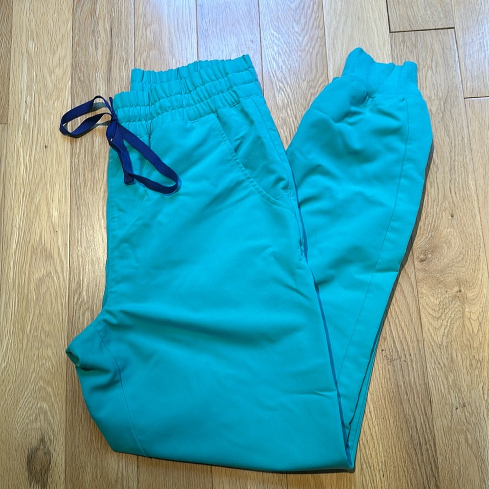Surgical Green Zamora™ - High Waisted Scrub Pants - S / Surgical Green